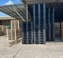 Pallet Nhựa 1100x1100x150mm Màu Đen